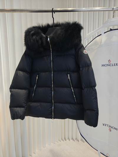 ハイクオリティダウンジャケット着用イメージ